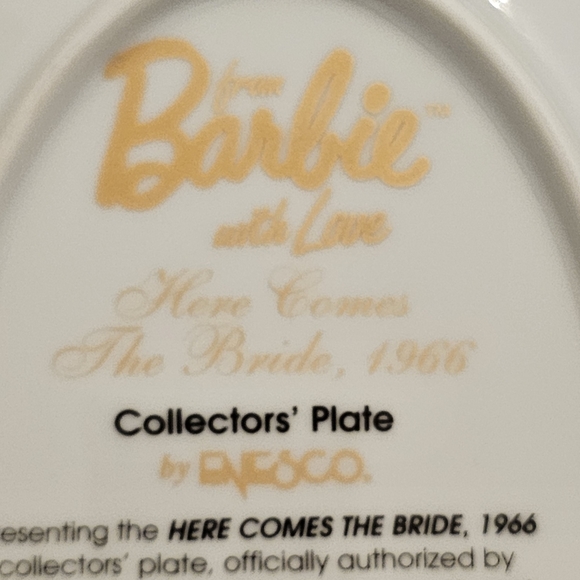 NIB Barbie with Love 1966 Collector's Plate Here Comes the Bride by Enesco - Picture 2 of 13